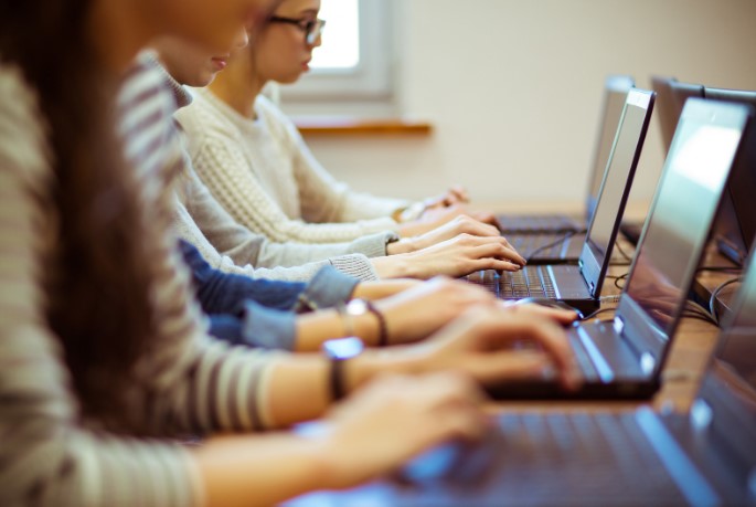 що можна зробити в roblox studio